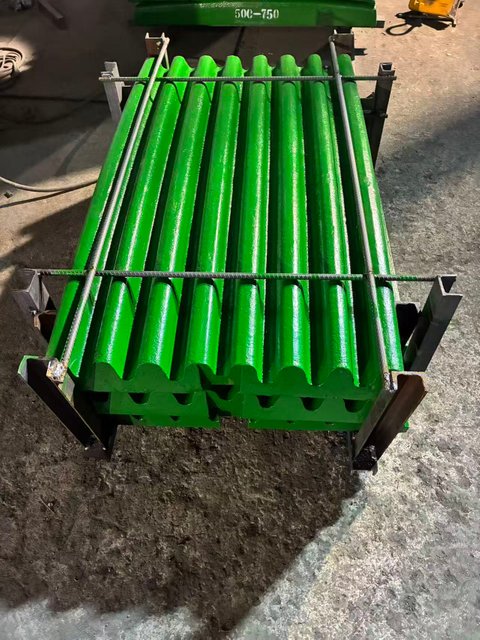 Factory Directy Supply Jaw Plates for Shanbao PE Series Jaw Crushers